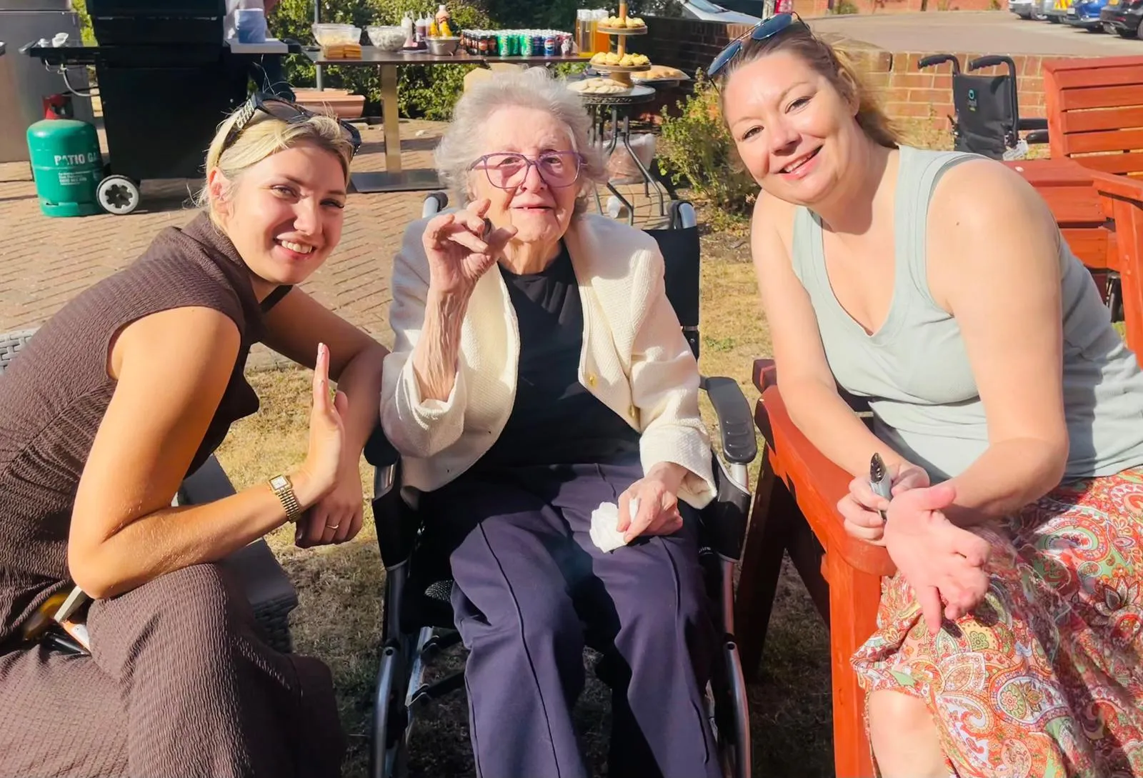 Sun, Songs, and Sizzling Burgers and Welcome Community for Spectacular Summer BBQ