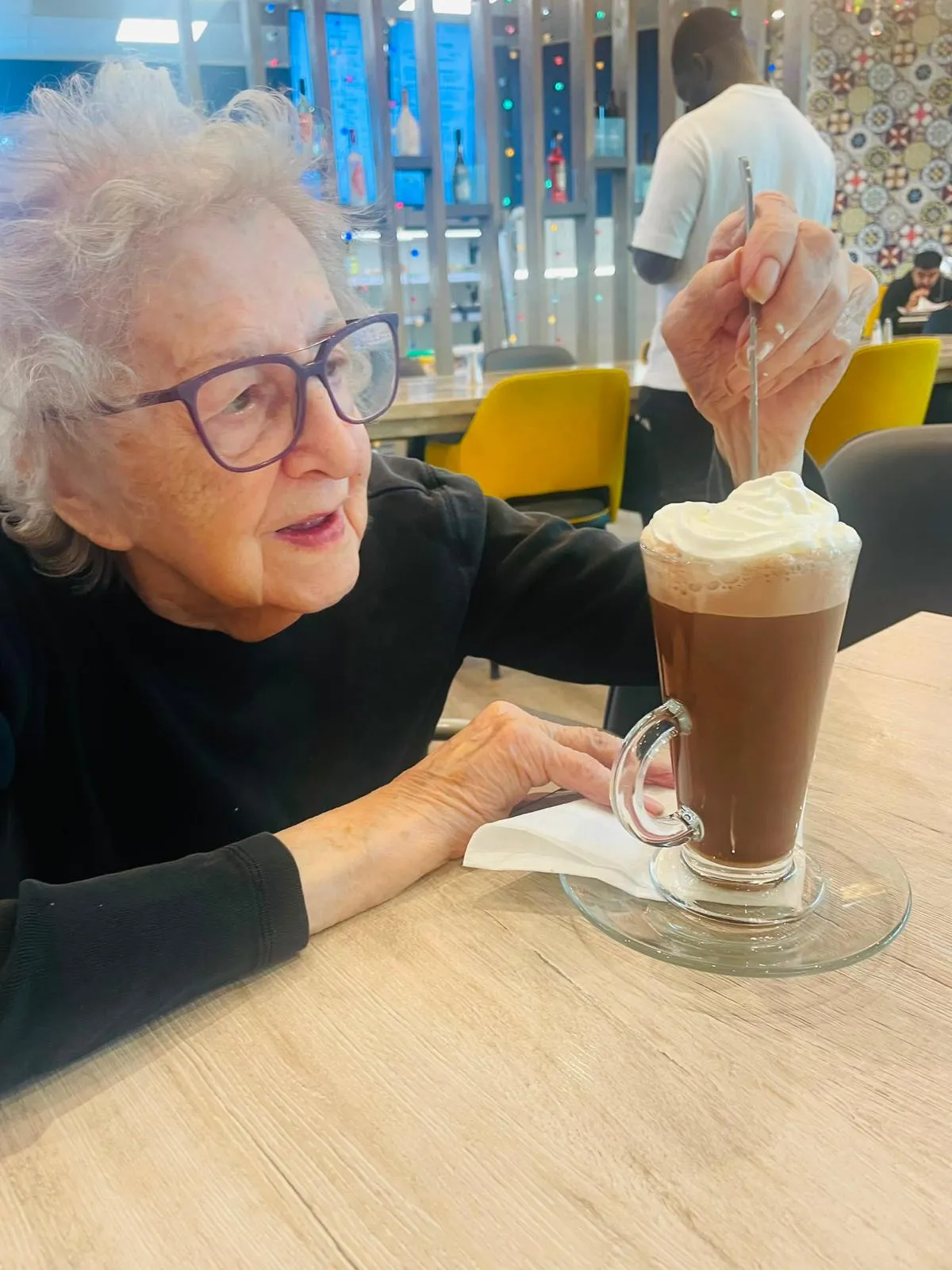 Simple Moments, Precious Memories: Lunch with Eve