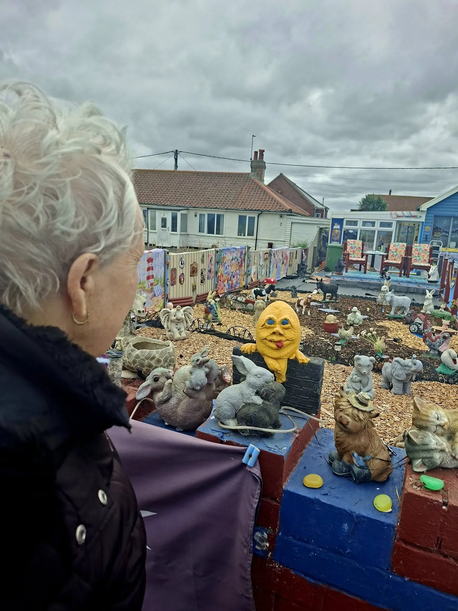 Oh we do like to be beside the seaside