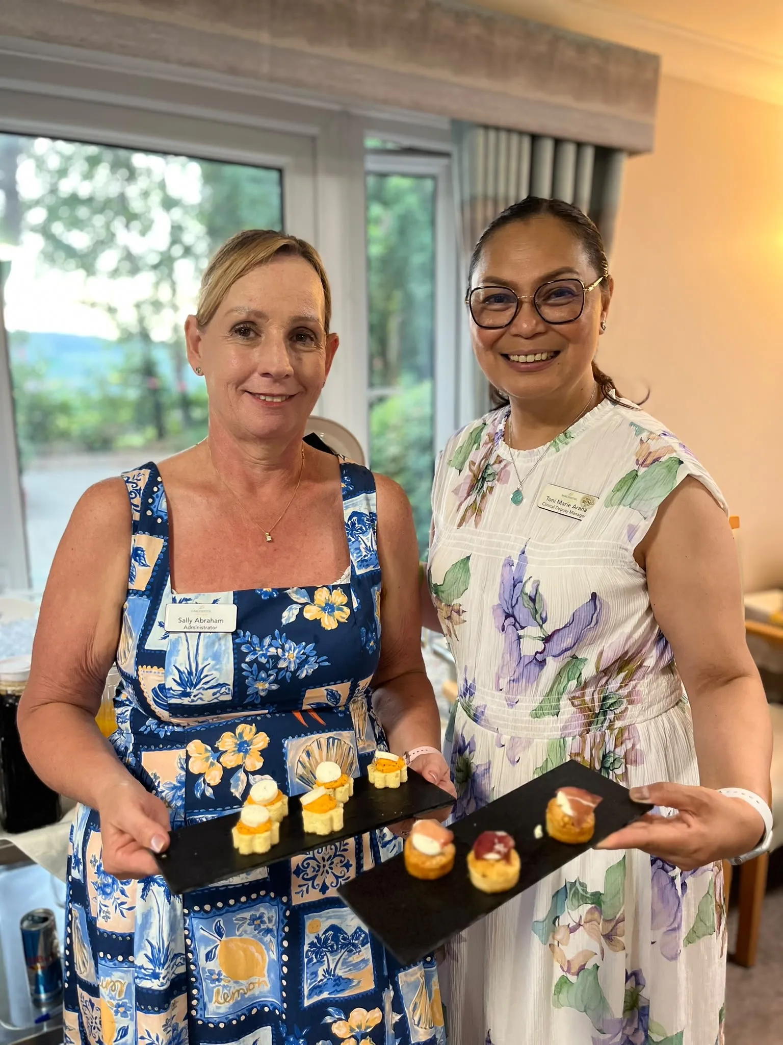 Cocktails and canapes 