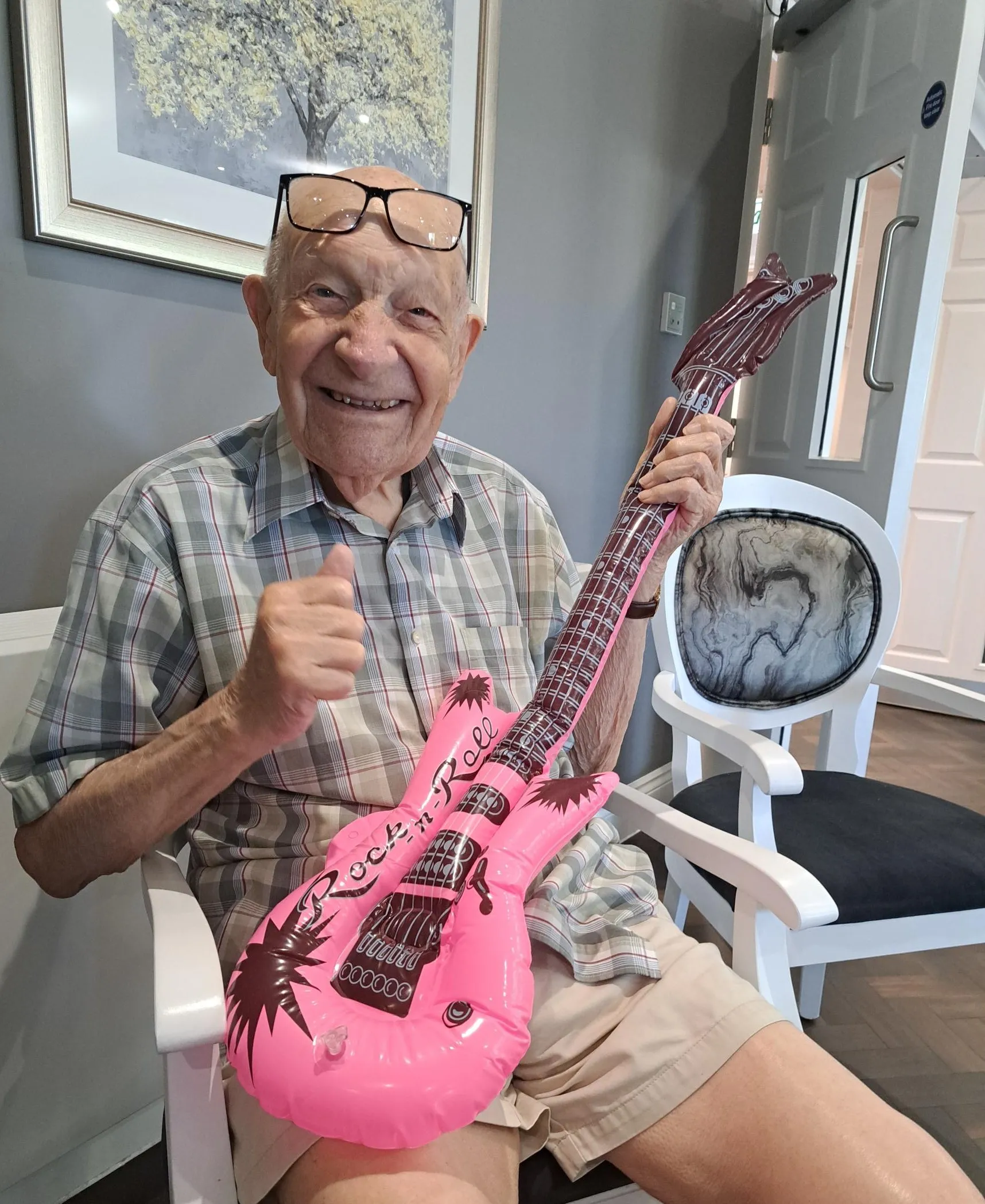 Lotus Manor Residents Rock Out to the Sounds of the '50s and '60s