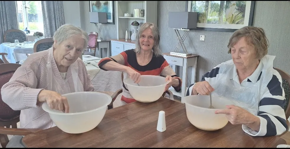 Baking pizzas
