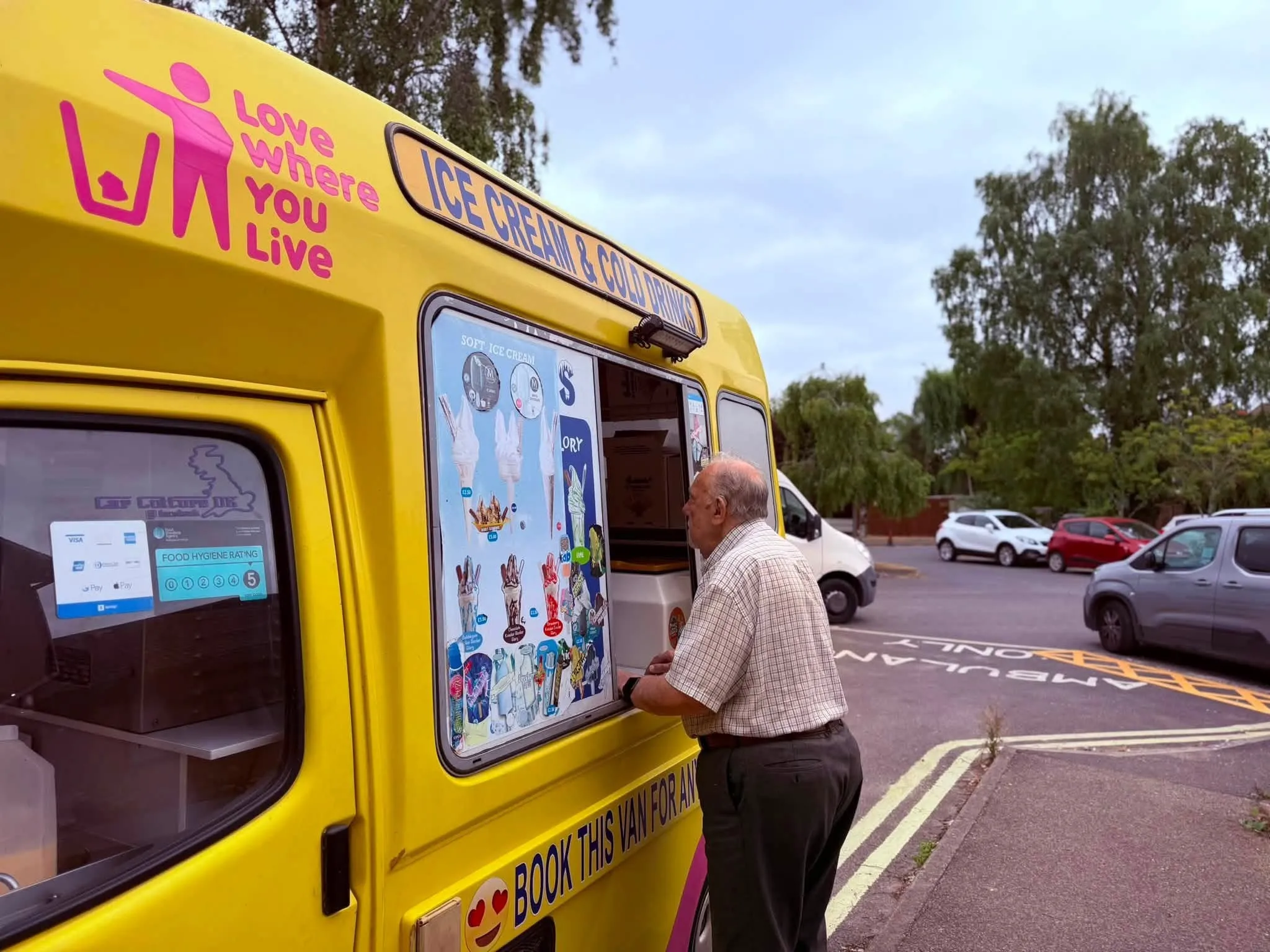 Ice cream day at Wood Grange