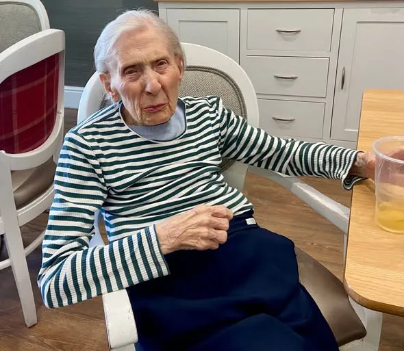 Our residents at Hall Park celebrated National Iced Tea Day!