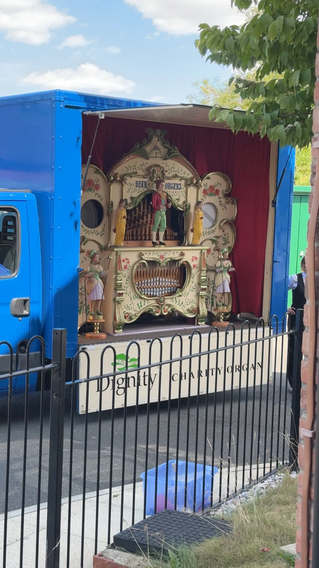 Mobile organ by J Rymers