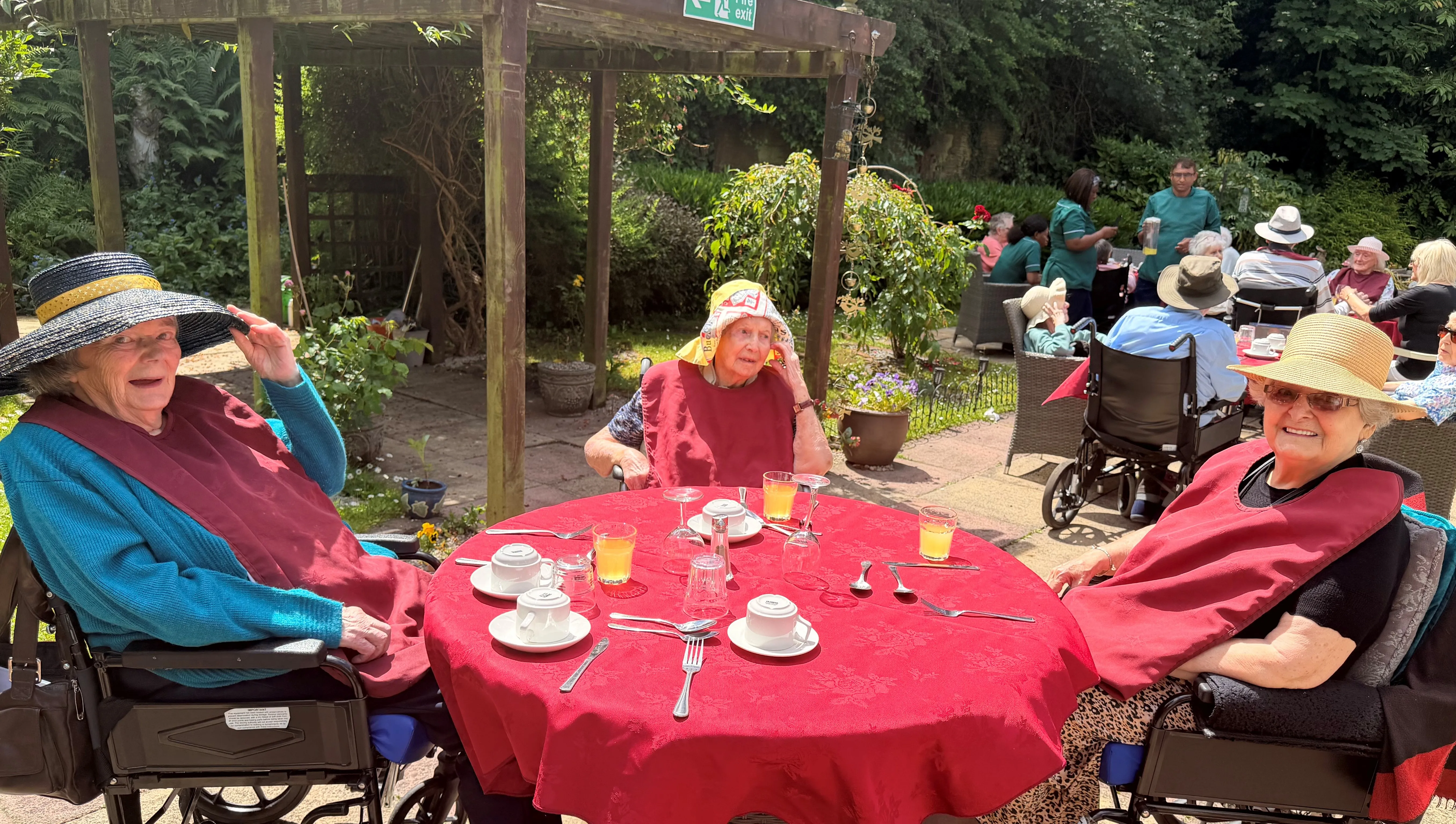 outh Chowdene Residents Enjoy a Taste of the World and Celebrate Nutrition & Good Dinning experience month