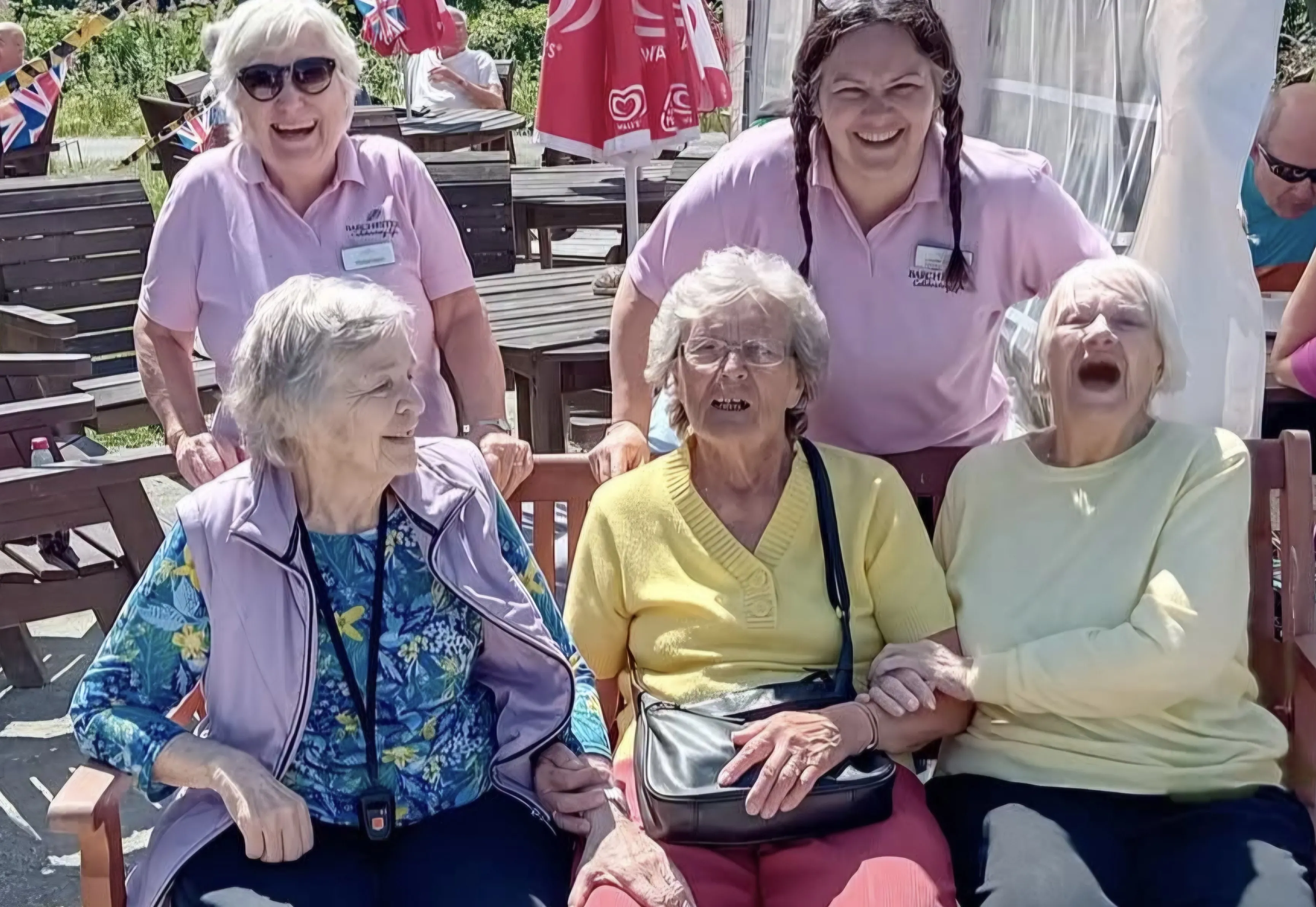 Residents Enjoy a Wonderful Morning at Hatton Locks