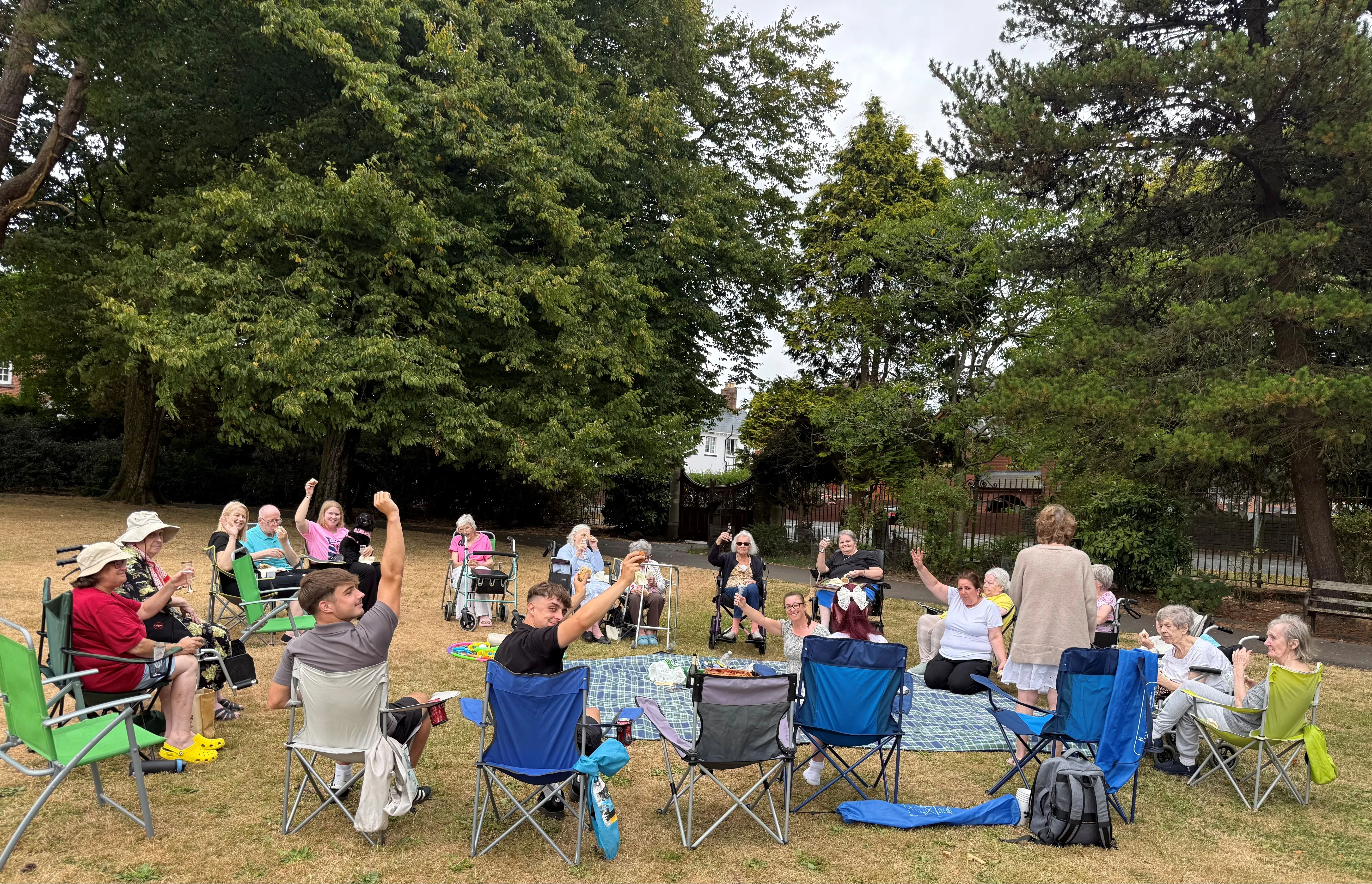Picnic and Prosecco