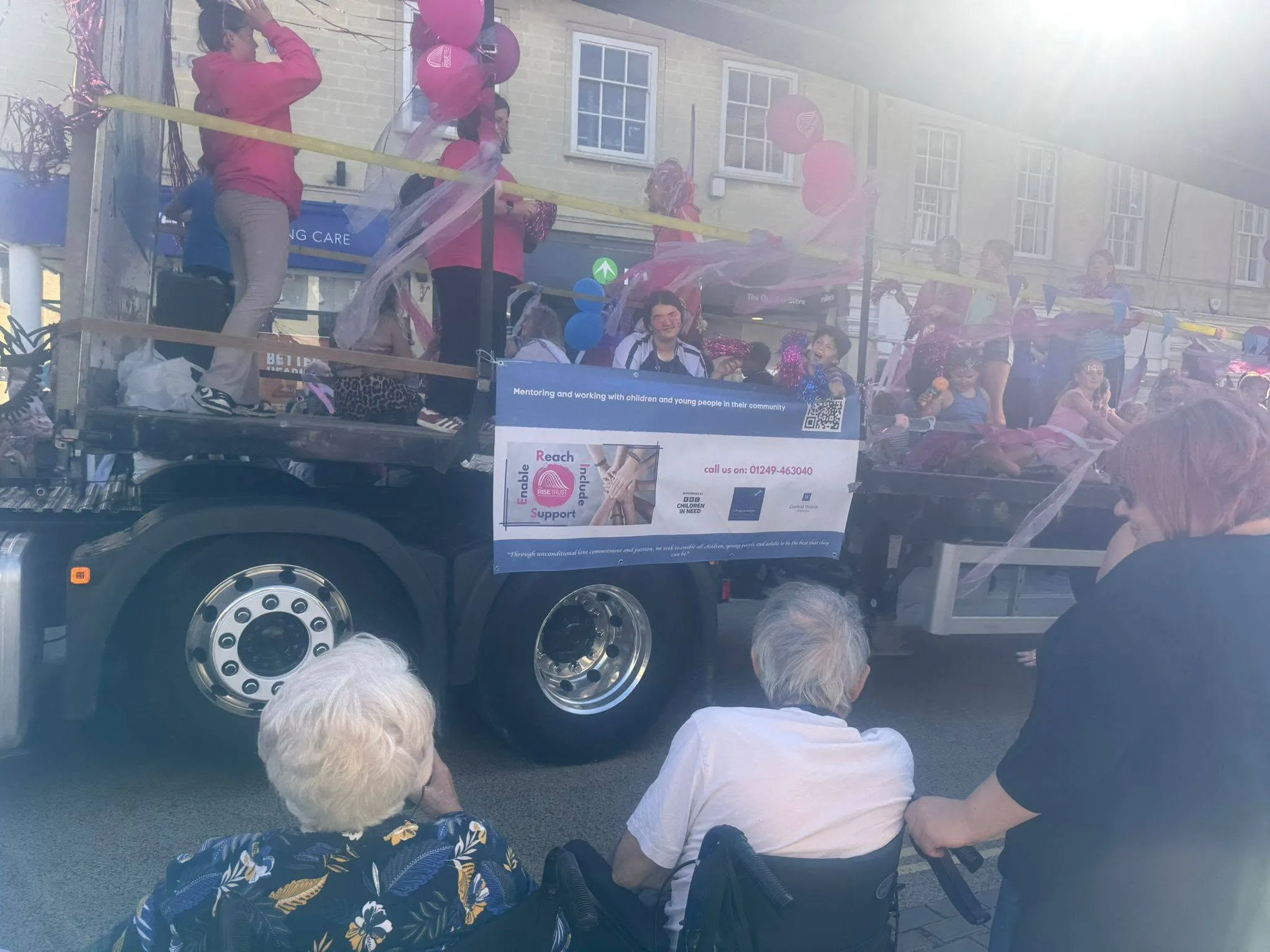  A Wonderful Afternoon at Chippenham Carnival