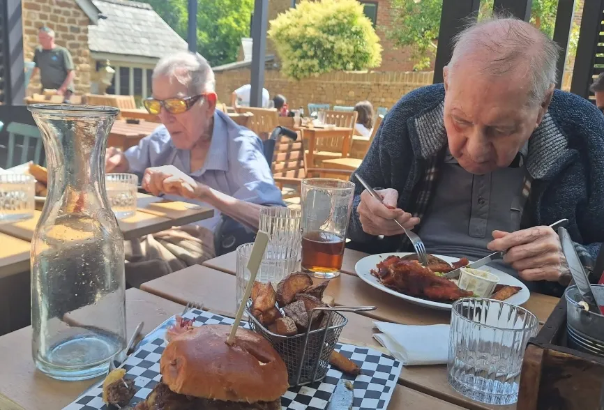 Pub Grub, Sunshine, and Fantastic Company!