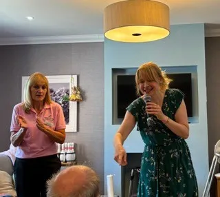 Entertainment from Kitty