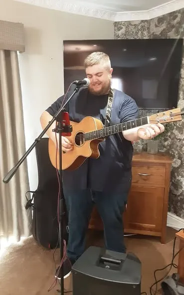 Aaron's guitar Performance