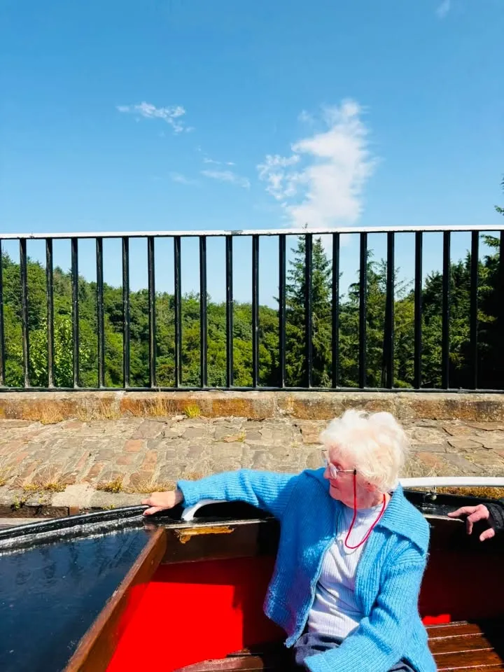 Barge trips are back