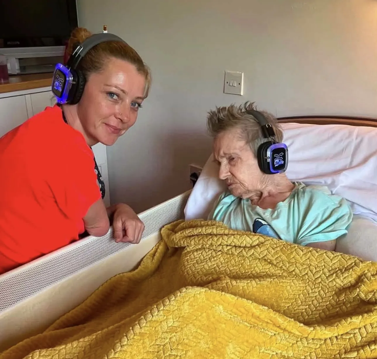 A fantastic morning of music, laughter and dancing here at Washington Grange! 