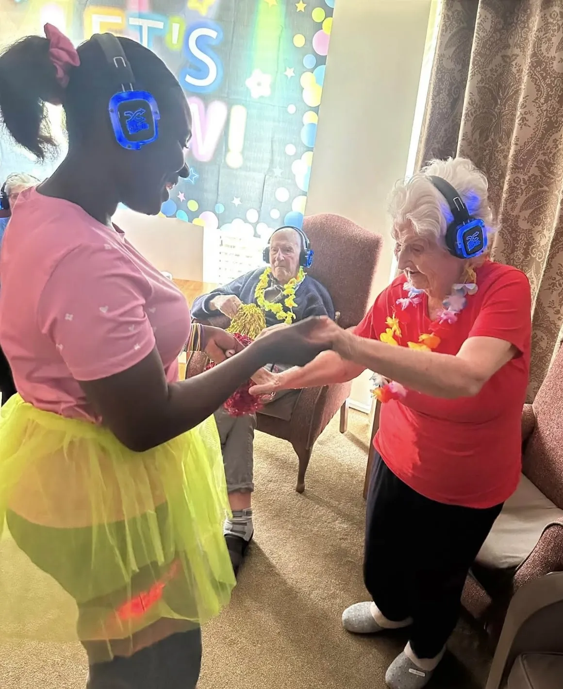 A fantastic morning of music, laughter and dancing here at Washington Grange! 