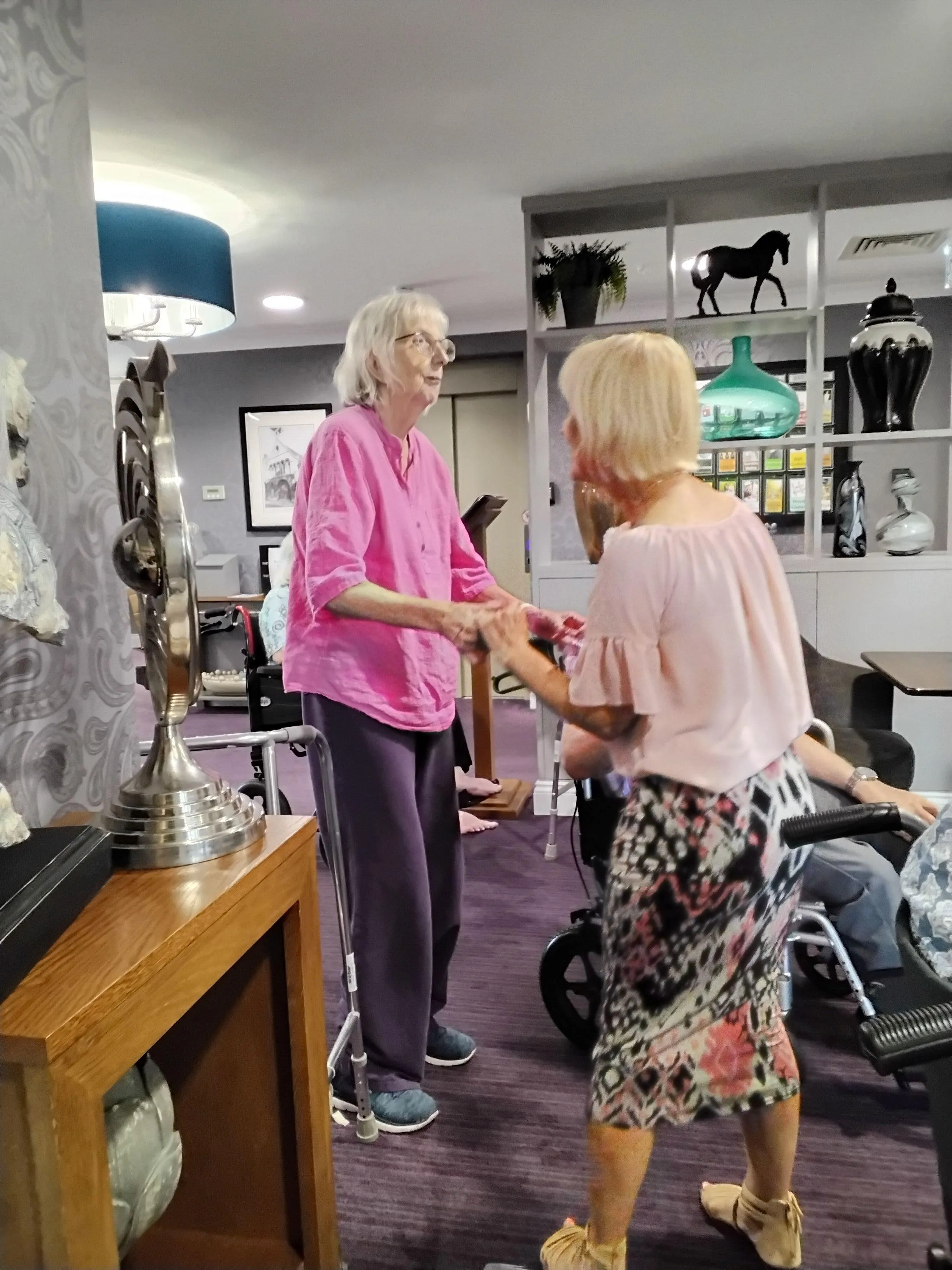 Boots 'n' Strings play for the Residents