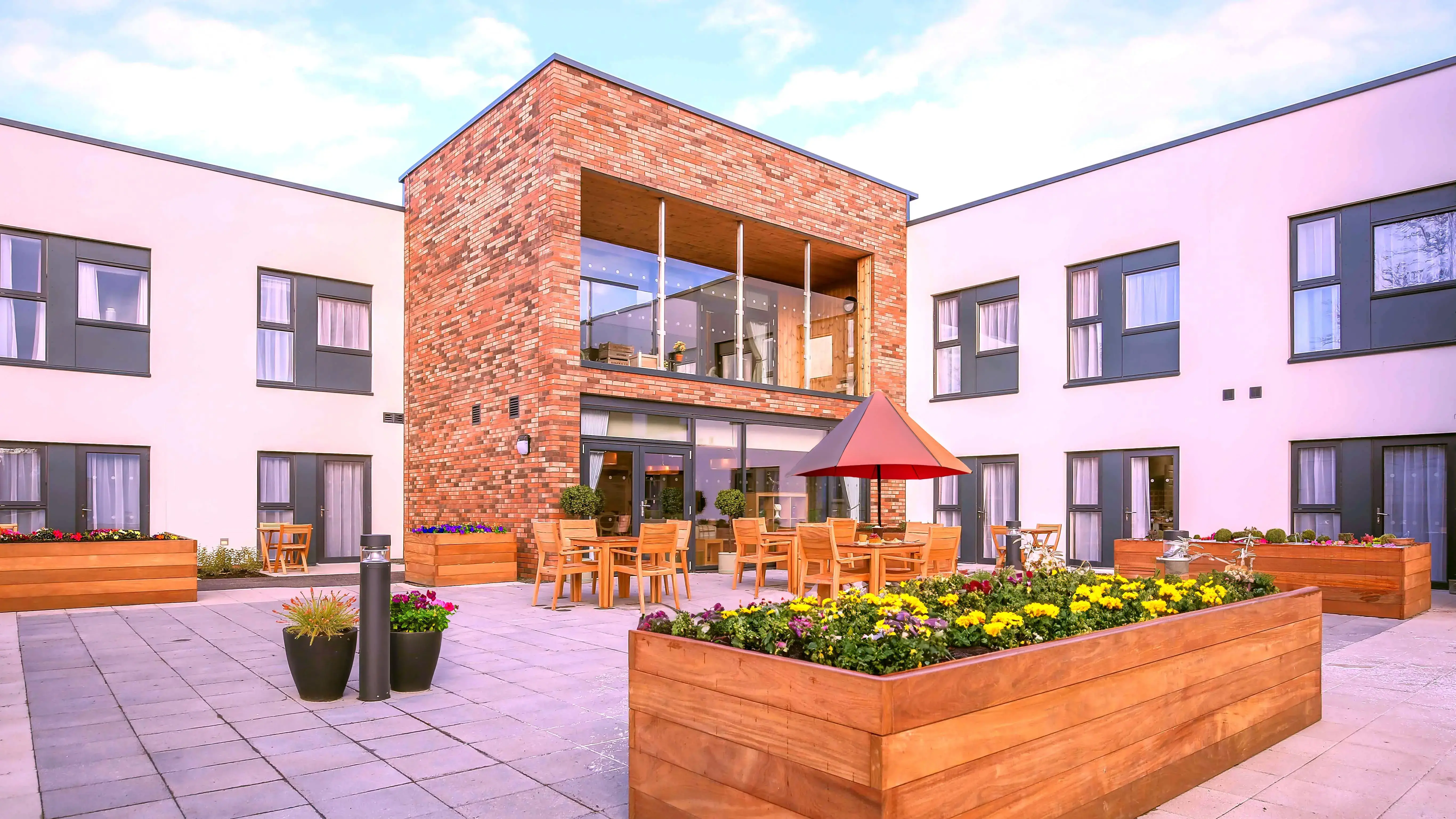 Care & Facilities at Queens Manor Care Home